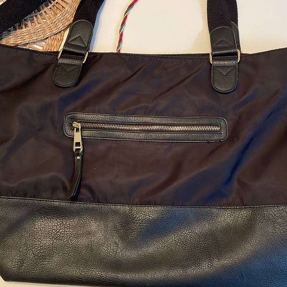 Large Madden Girl weekend bag - Picture 2 of 5